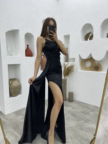 Siyah İp Askılı Kol Detay Drapeli Saten Abiye Elbise Aller