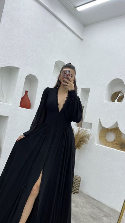 Siyah Düğme Detay Göğsü Dantelli Şifon Abiye Elbise