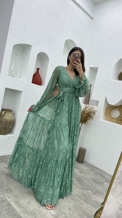 Yeşil Dantel Desenli V Yaka Tül Abiye Elbise