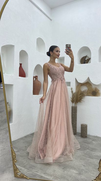 Powder Lace Detailed Tulle Evening Dress