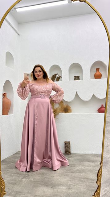 Manche de ballon ceinturée en poudre Plus Robe de soirée