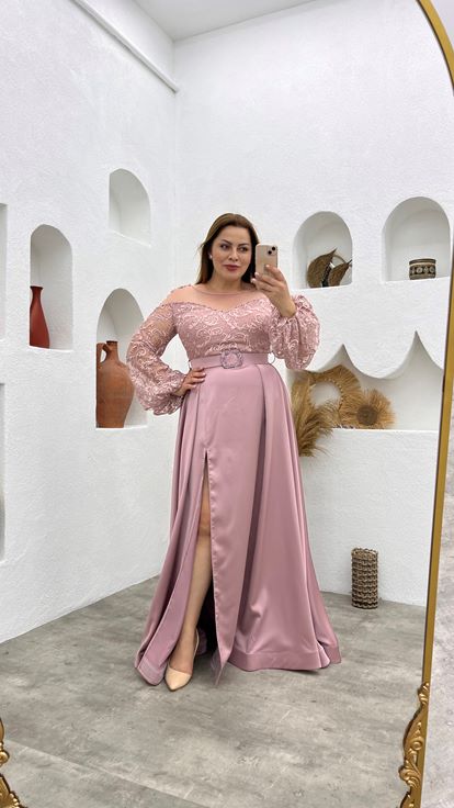 Manche de ballon ceinturée en poudre Plus Robe de soirée