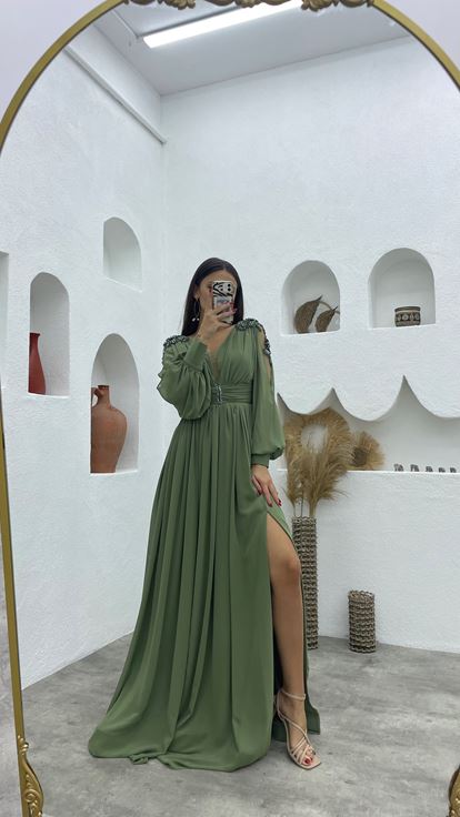 Mint Yeşili Kolları İnci Detay Şifon Abiye Elbise