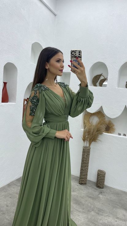 Mint Yeşili Kolları İnci Detay Şifon Abiye Elbise