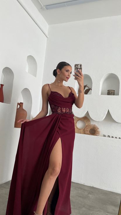 Bordo İp Askılı Büzgülü Güpürlü Abiye Elbise