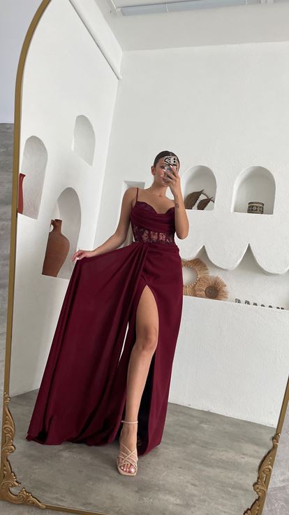 Bordo İp Askılı Büzgülü Güpürlü Abiye Elbise