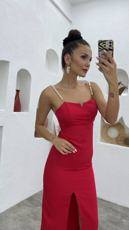 Kırmızı İnci Askılı Yırtmaçlı Abiye Elbise