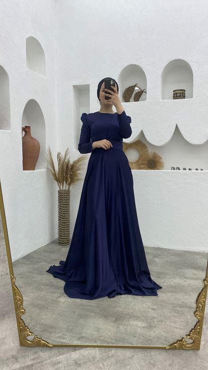 Lacivert Omuz İşlemeli Drapeli Şifon Tesettür Abiye Elbise