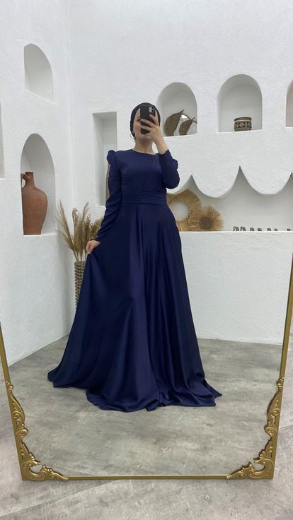 Lacivert Omuz İşlemeli Drapeli Şifon Tesettür Abiye Elbise
