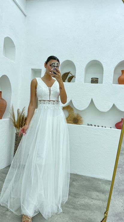 White Over Guipure Waist Motif Tulle Evening Dress