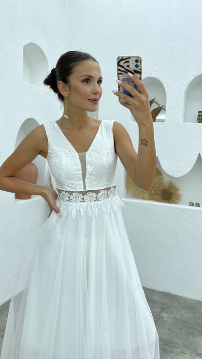 White Over Guipure Waist Motif Tulle Evening Dress