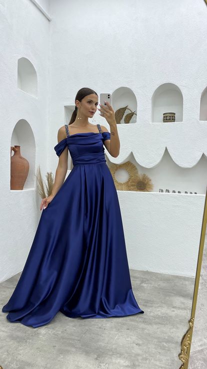 Saks Askıları İşlemeli Saten Abiye Elbise