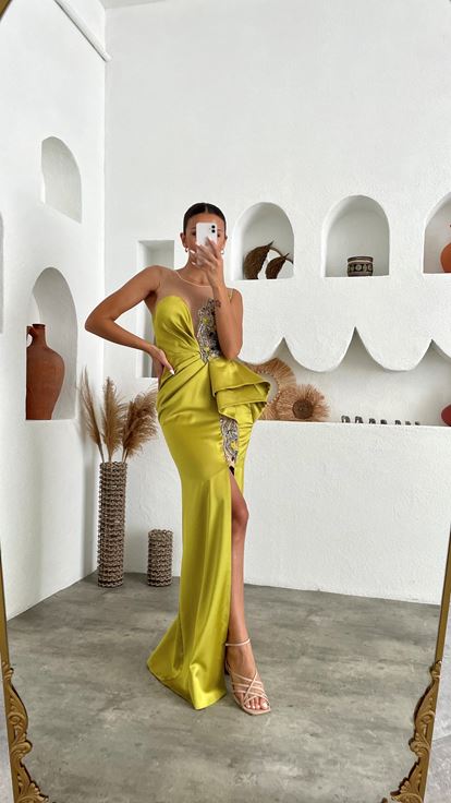 Yellow Transparent Tassel Detail Flywheel Satin Evening Dress