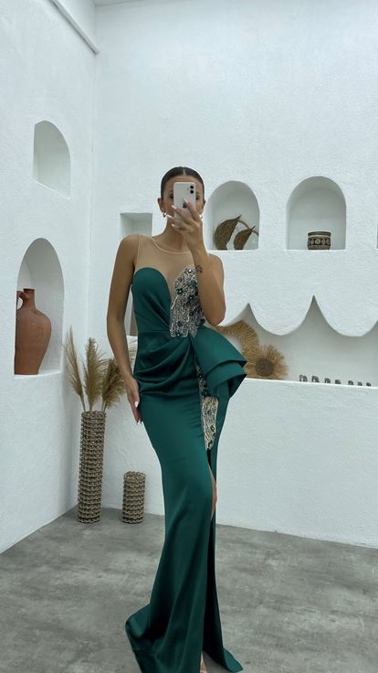 Green Transparent Tassel Detail Flywheel Satin Evening Dress
