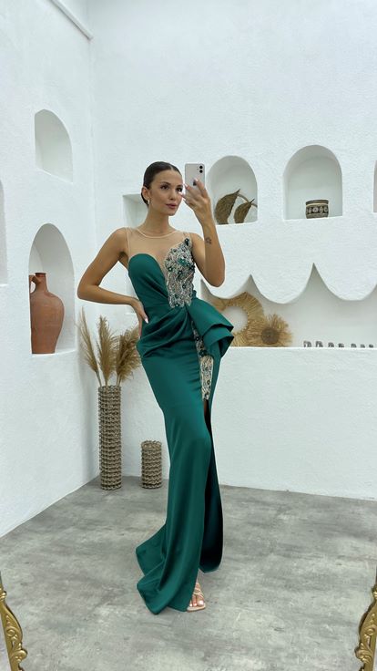Green Transparent Tassel Detail Flywheel Satin Evening Dress