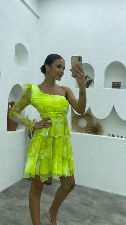 Sarı Tek Kol Eteği Kat Kat Şifon Abiye Elbise