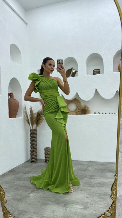 Robe de soirée à paillettes vert menthe à une épaule