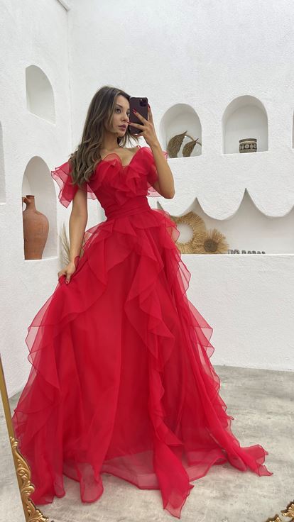 Kırmızı Volanlı İp Askılı Şifon Abiye Elbise