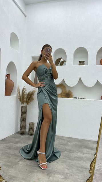 Mint Green Waist Detail Robe de soirée bustier