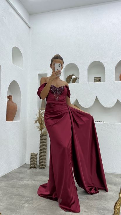 Claret Red Embroidered Detailed Cape Satin Evening Dress
