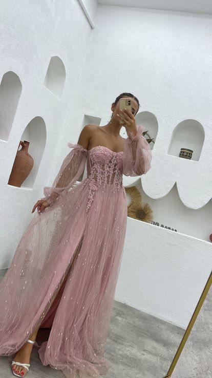 Powder Embroidered Detail Tulle Evening Dress