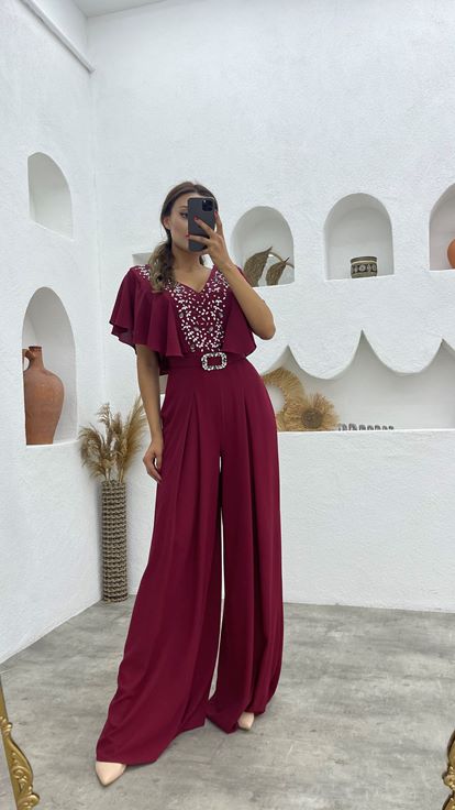 Bordo Taş İşlemeli Kemerli V Yaka Tulum
