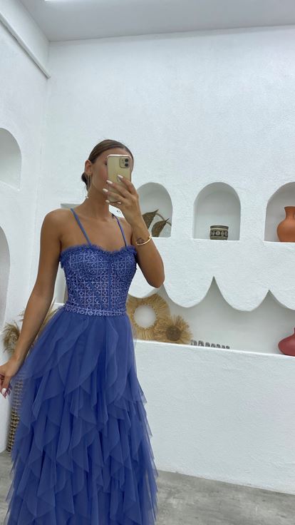 İndigo İp Askılı Üzeri İşlemeli Eteği Fırfırlı Tül Abiye Elbise