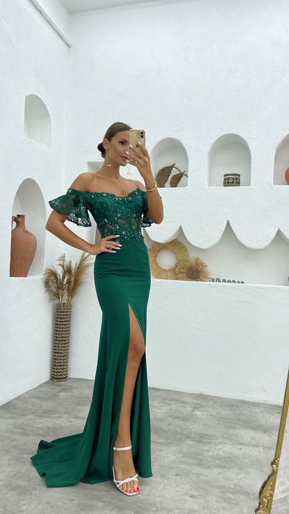 Yeşil İşlemeli Güpürlü Abiye Elbise