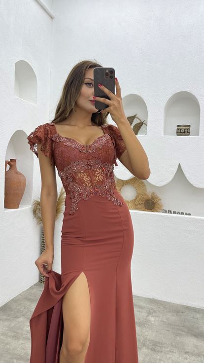 Abito da sera Guipure ricamato in piastrelle