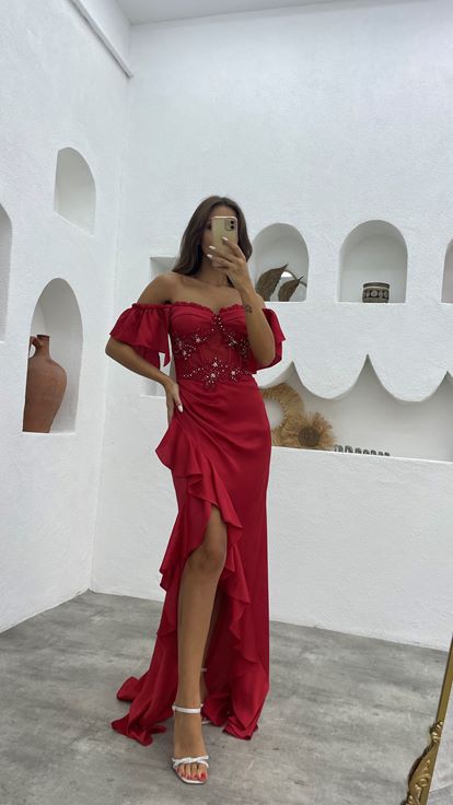 Rotes, besticktes Volant-Satin-Abendkleid