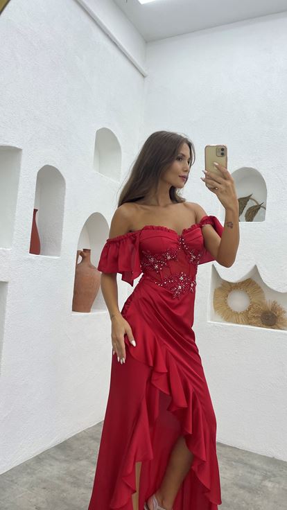 Rotes, besticktes Volant-Satin-Abendkleid