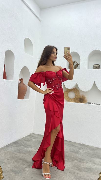 Rotes, besticktes Volant-Satin-Abendkleid