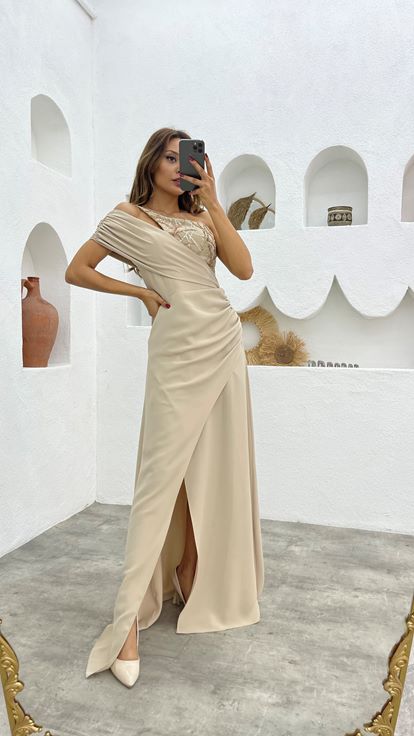 Krem Tek Omuz Desenli Saten Abiye Elbise