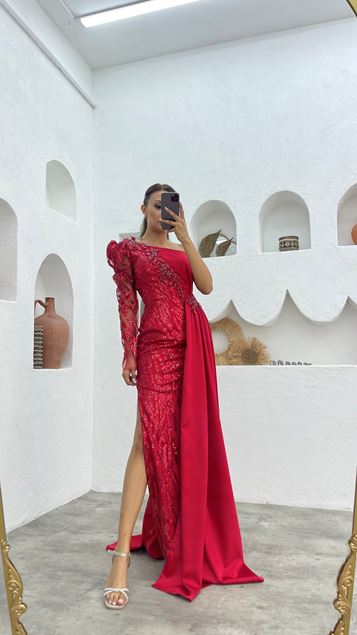Vestido de noche rojo de lentejuelas bordadas de una sola manga