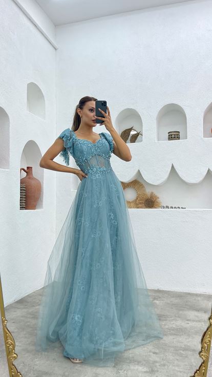 Mint Green Chest Embroidered Lace Evening Dress