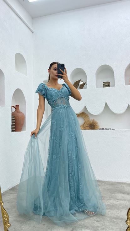 Mint Green Chest Embroidered Lace Evening Dress