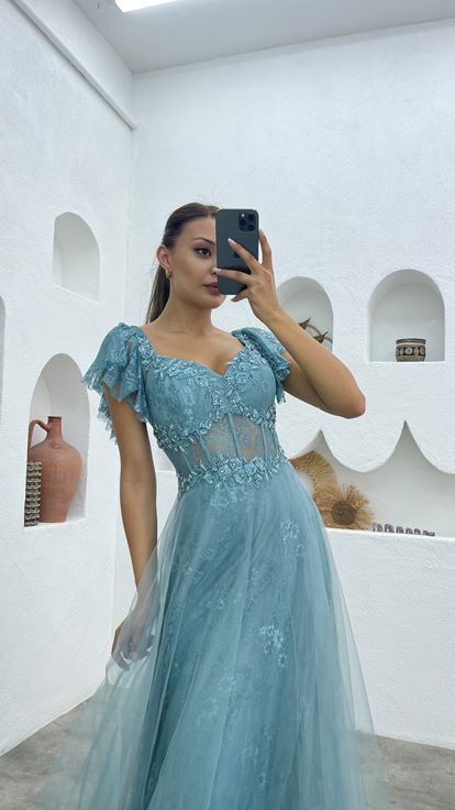 Mint Green Chest Embroidered Lace Evening Dress