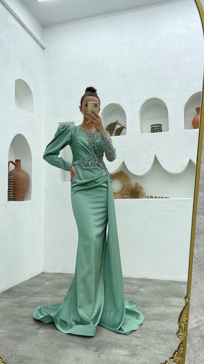 Mint Green Single Sleeve Embroidered Detail Satin Evening Dress