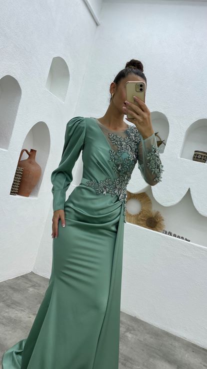 Mint Green Single Sleeve Embroidered Detail Satin Evening Dress