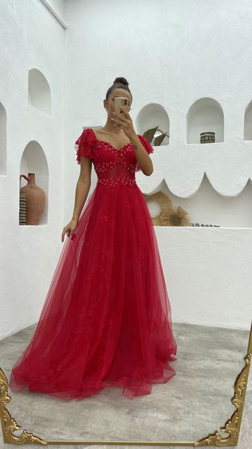 Vestido de noche de encaje bordado en el pecho rojo