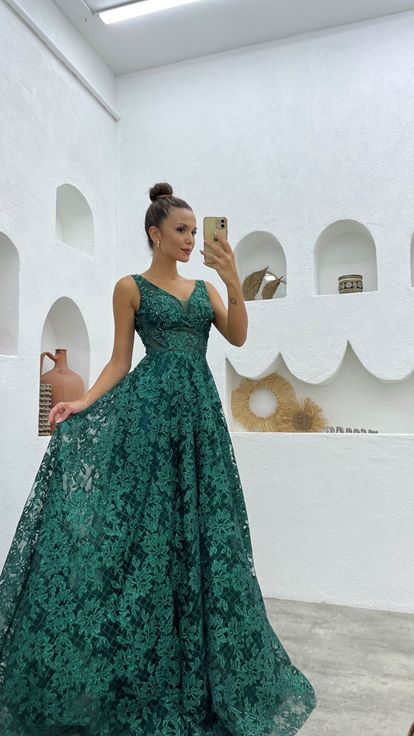 Emerald Strap Embroidered Tulle Evening Dress