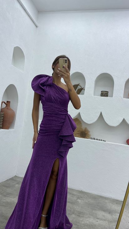 Mor Tek Kol Volanlı Simli Abiye Elbise