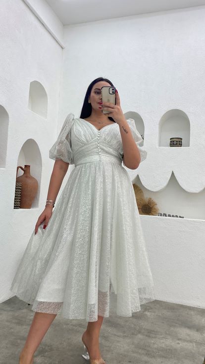 Beyaz Düğmeli Balon Kol Simli Büyük Beden Abiye Elbise