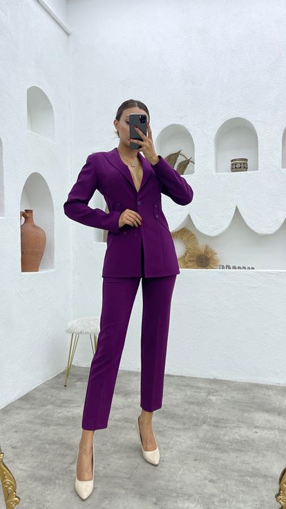 Mor Yandan Düğme Detay Ceket Pantolon Takım