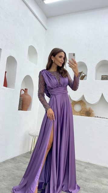 Manches lilas et poitrine brodée Drapé Satin Robe de soirée