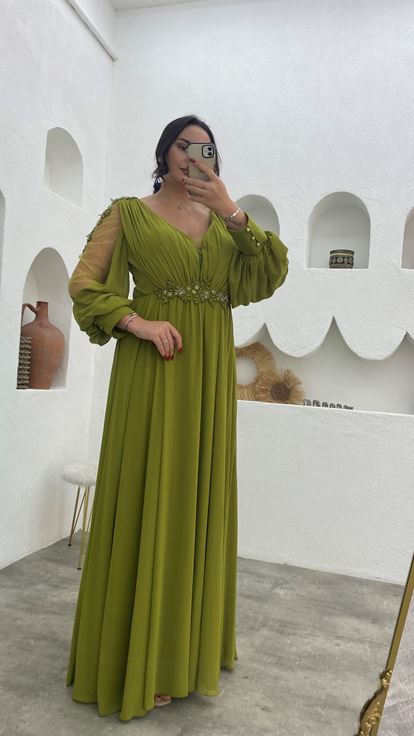 Haki Omuzları Ve Beli Motifli Şifon Büyük Beden Abiye Elbise