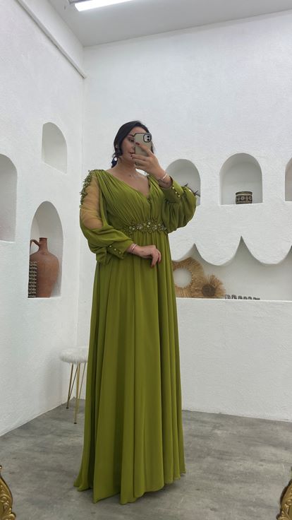 Haki Omuzları Ve Beli Motifli Şifon Büyük Beden Abiye Elbise