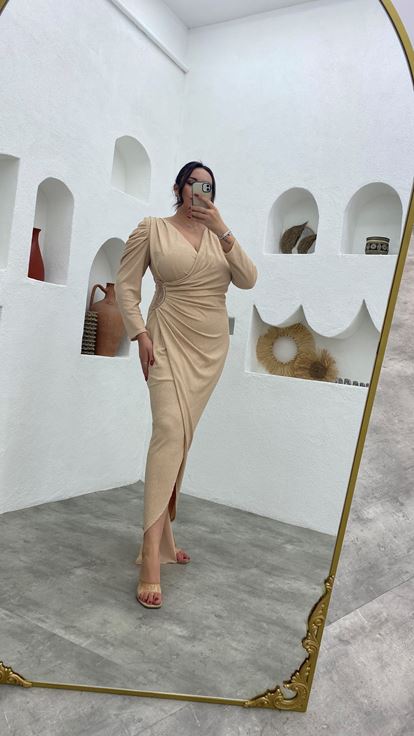 Bej İşlemeli Büzgülü Simli Büyük Beden Abiye Elbise