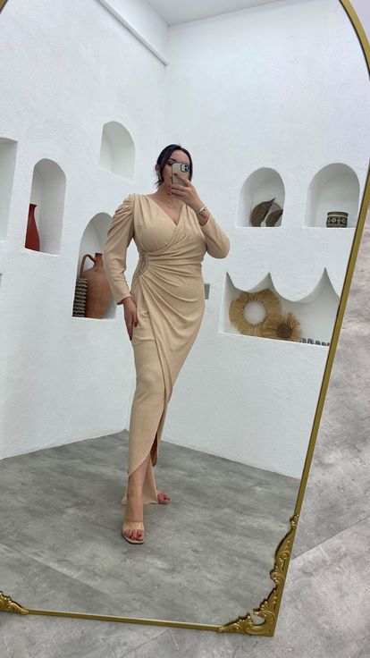 Bej İşlemeli Büzgülü Simli Büyük Beden Abiye Elbise