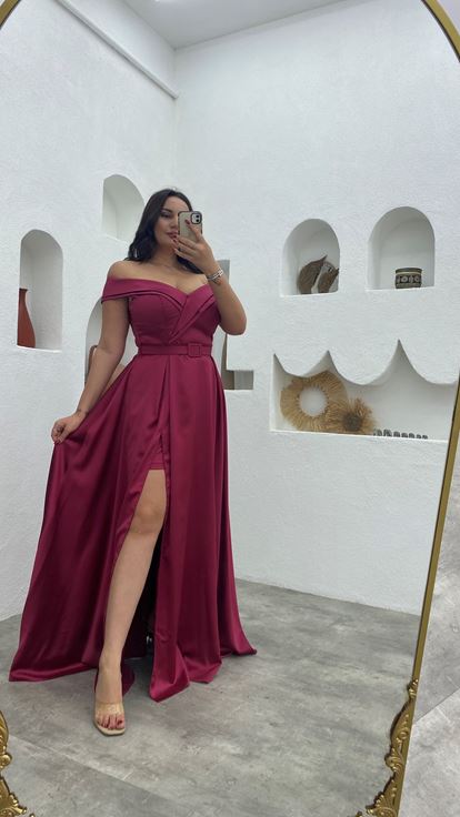 Burgundy Belt Detail Satin Plus Size Evening Dress